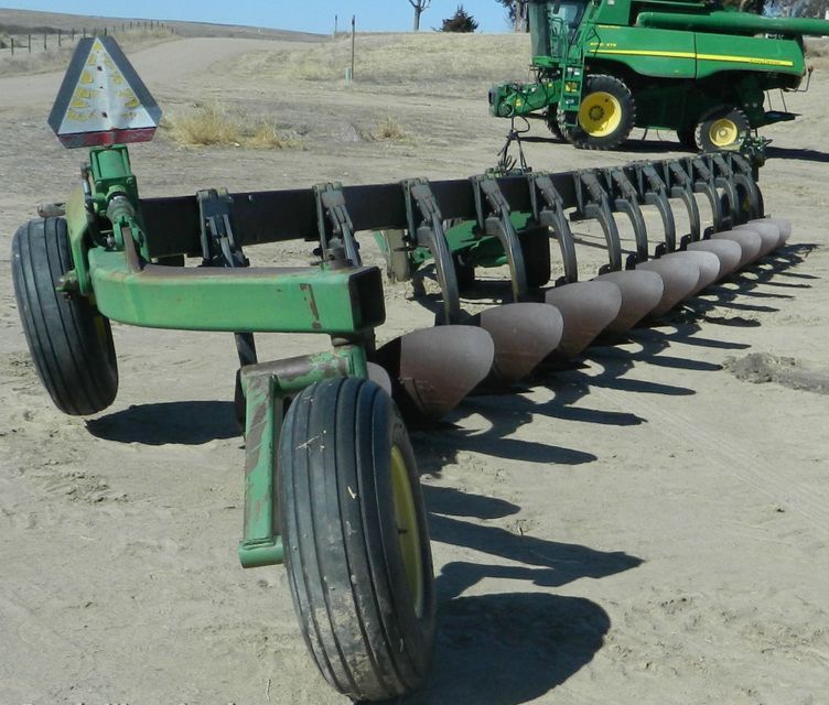 John Deere 12 bottom plow