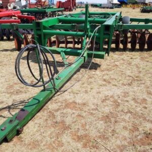 32 John Deere Hydraulic disc harrow