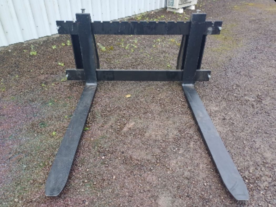 LandMax Three Point Linkage Pallet Forks 1000kgs